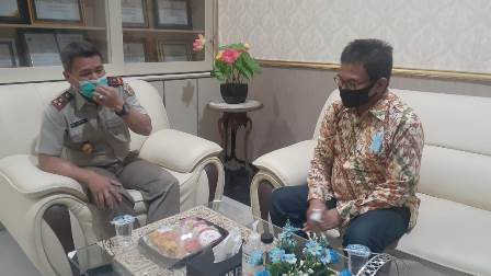  Anggota komis II DPR RI Dari fraksi PDIP Johan budi saat bertemu Kepala ATR/ BPN Ponoroog Arya Iswana