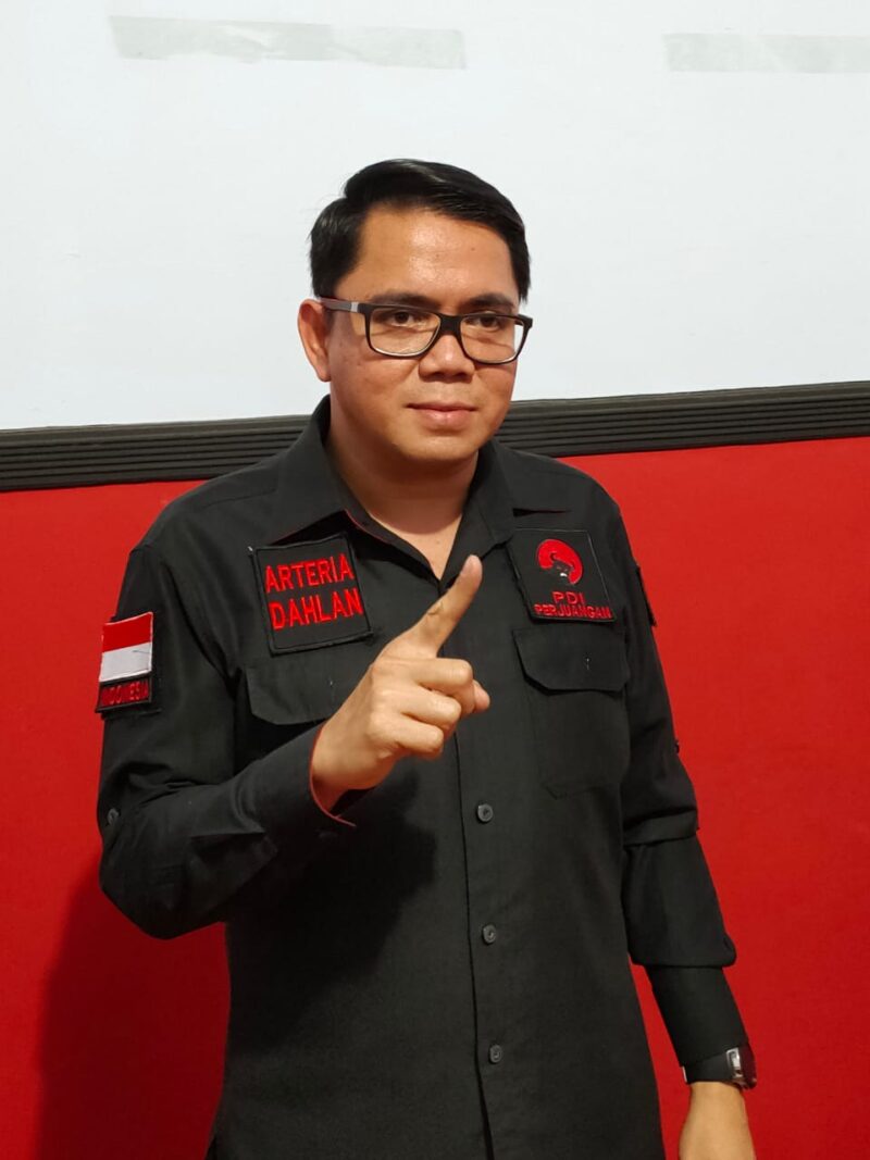 Politisi PDIP Pusat Arteria  Dahlan Ke Ponorogo memastikan kerja tim pemenangan Paslon 01 Sugiri Sancoko-Lisdyarita, Sabtu (14/11/2020)  