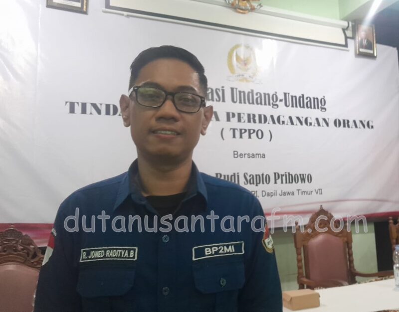 R. Jonet  Raditya Brahmanto dari BP3MI Jawa Timur ,saat sosialisasi UU TPPO di Ponorogo,  Rabu (27/09/2023) 